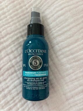 L'OCCITANE Fraîcheur Purifiante Dry Shampoo Mist - used